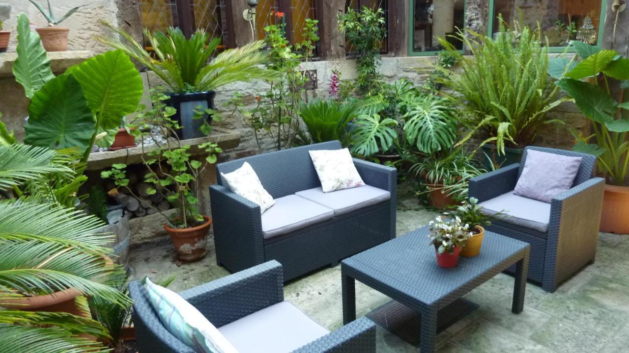 B&B Manoir De La Fabregues Естан Екстериор снимка