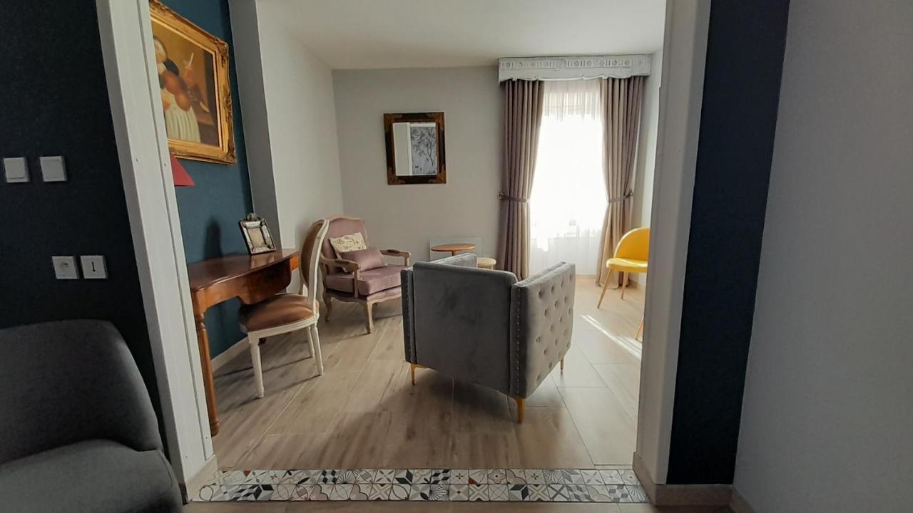 B&B Manoir De La Fabregues Естан Екстериор снимка