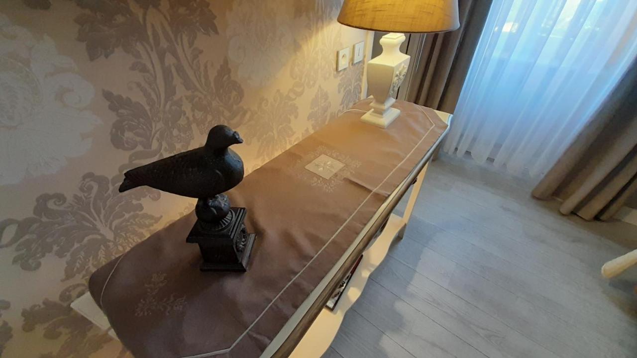 B&B Manoir De La Fabregues Естан Екстериор снимка